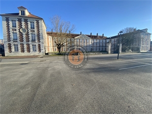 appartement à la vente -   02800  LA FERE, surface 95 m2 vente appartement - APR736877